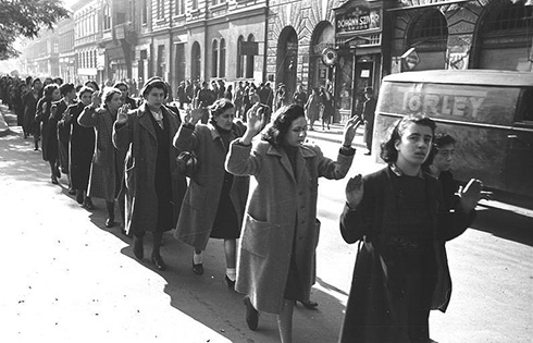 Арестованные еврейские женщины, Будапешт 1944 год 