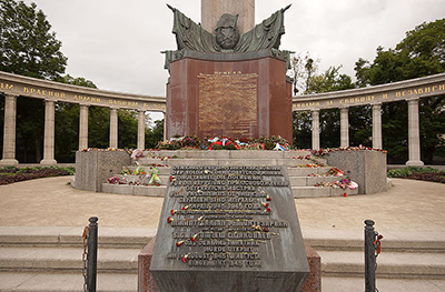 Вена, Памятник советским воинам 