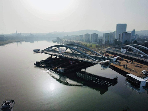 строительство моста в Линце, Австрия  
